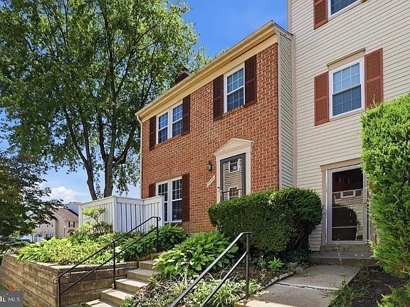 3rd image of 11435 Appledowre Way #18