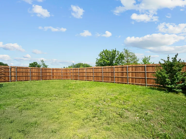 2130 Harvester Dr — Photo 43
