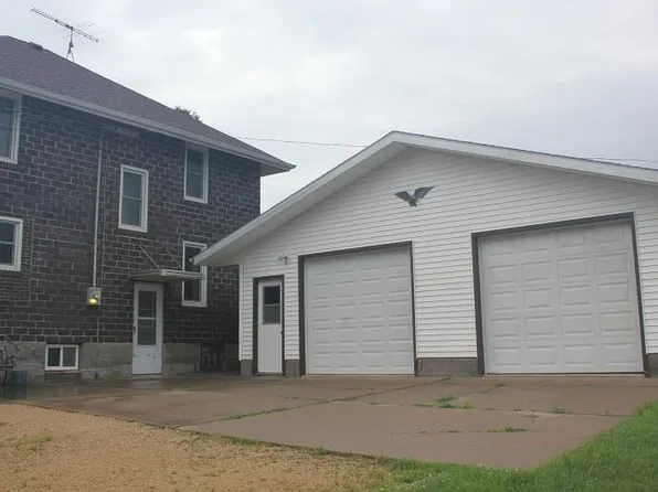 3260 Line Rd, Cuba City, WI 53807