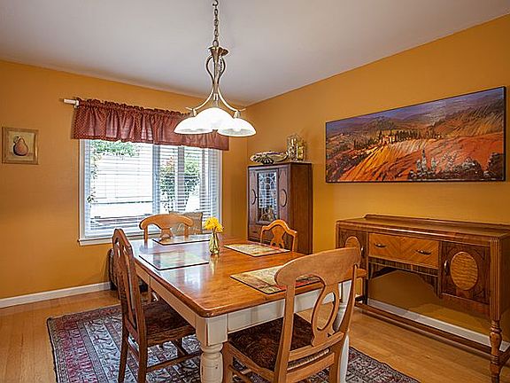4th image of 10186 Camberley Ln