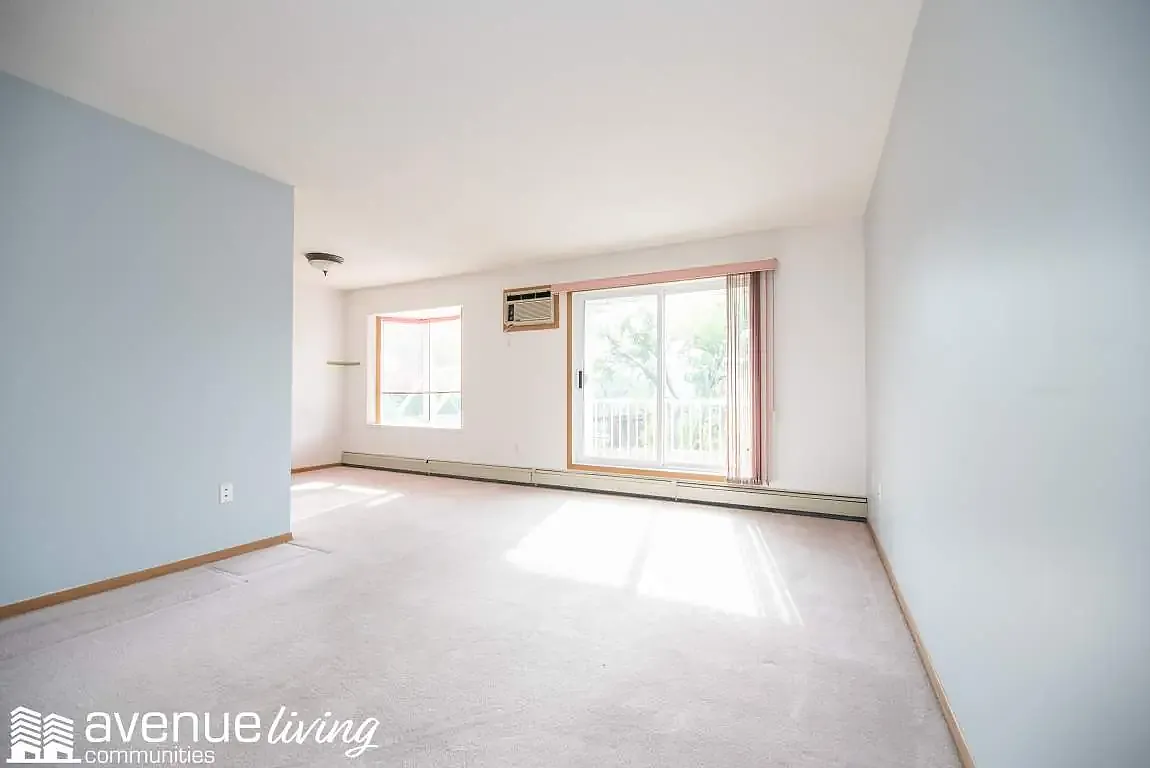 Scherer Manor — Photo 2