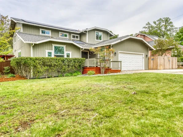 2653 Knollwood Dr, Cameron Park, CA 95682