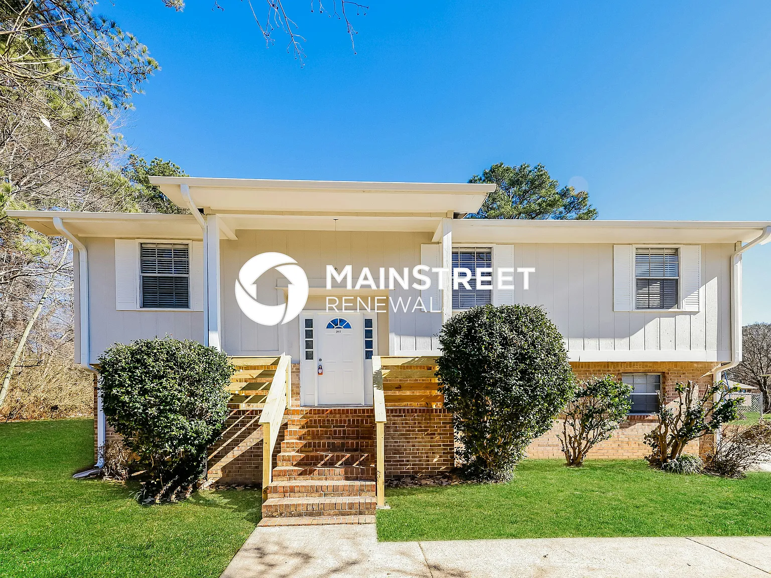 2813 Sayers Rd — Photo 1