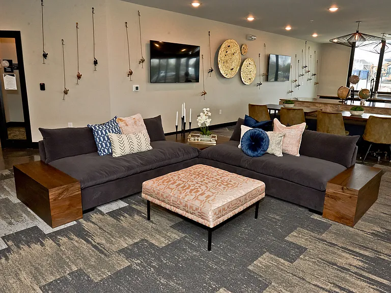 The Otis at Fort Ben Apartments — Photo 31