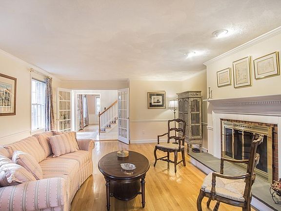 4th image of 109 Blueberry Hill Ln