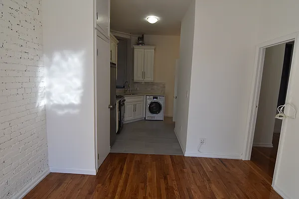 Rented by CNC-Assets | media 9