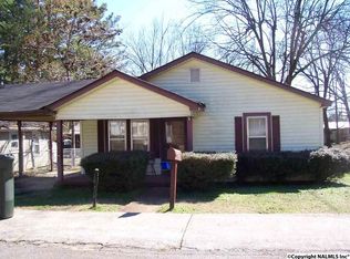 404 Wilson St, Scottsboro, AL 35768