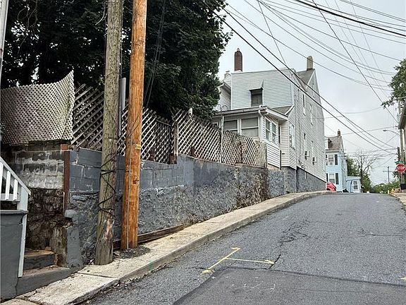 3rd image of 16 S 8th St