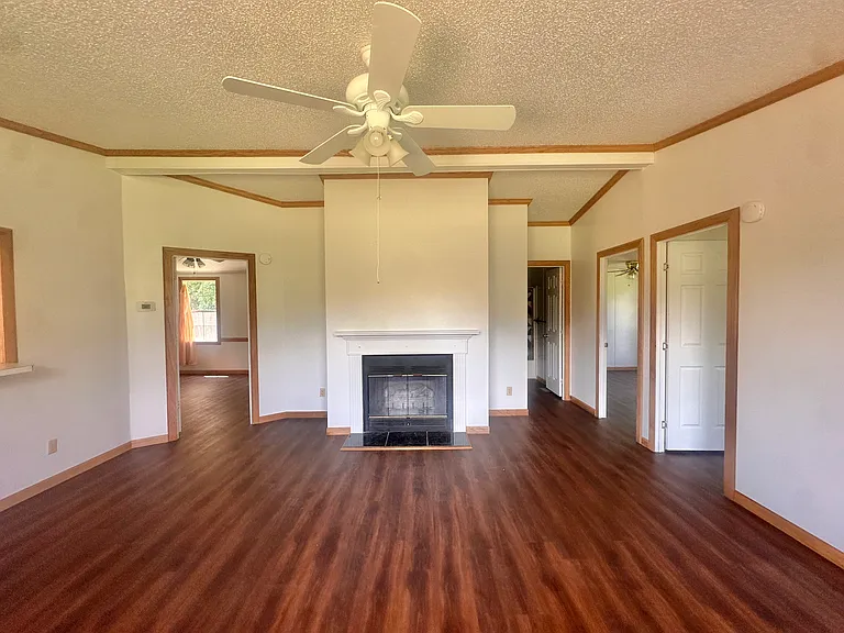 681 N Ridge Rd — Photo 3