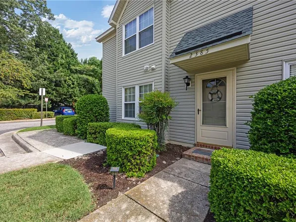 2385 London Pointe Dr, Virginia Beach, VA 23454
