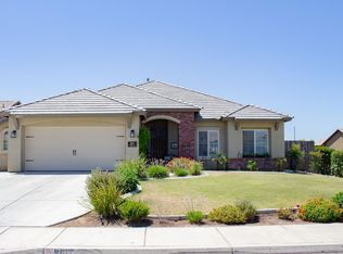 9017 Ribston Ave, Bakersfield, CA 93312