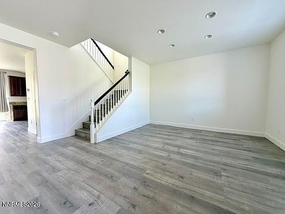 3rd image of 10686 Washington Park Dr