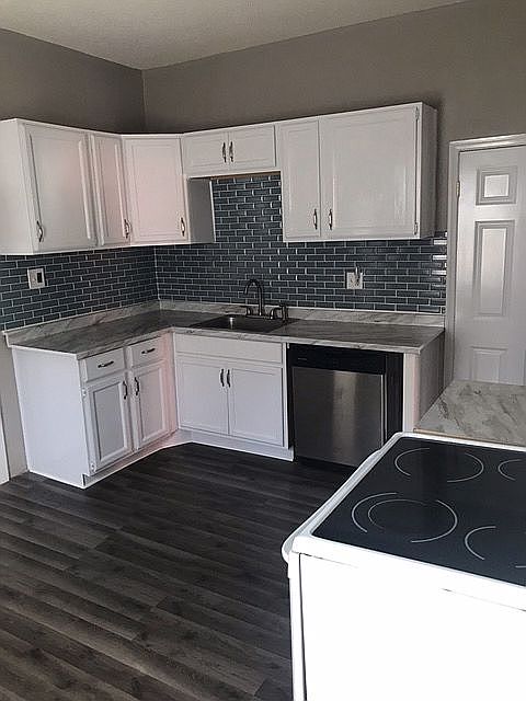 1st image of 514 N 5th St
