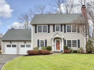 151 Gorham Rd, Fairfield, CT 06824