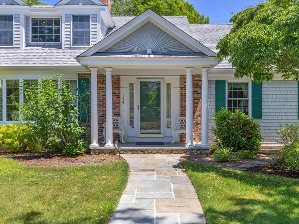 175 Hickory Hill Circle, Osterville, MA 02655