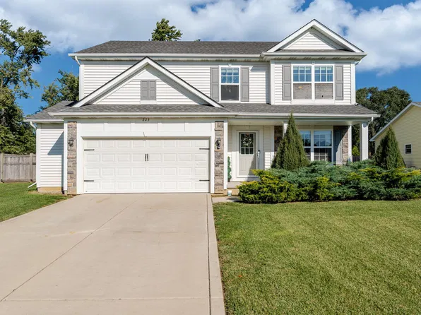 223 Fairchild Dr, Burns Harbor, IN 46304