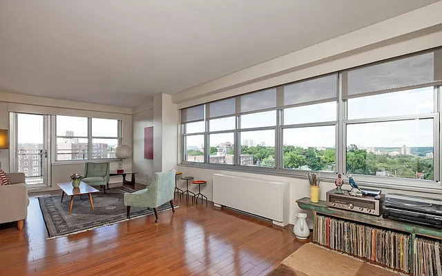 Sold by Nortrud Wolf Spero, LREB | media 46