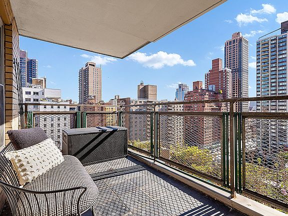 2nd image of 345 E 86th St APT 17A