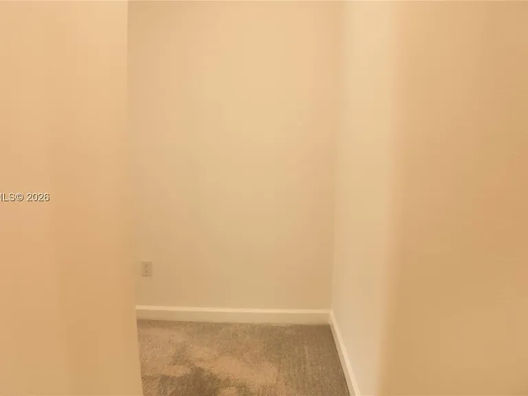4612 Hollister Ave — Photo 8
