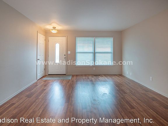 3rd image of 1402 S Jefferson St #1404