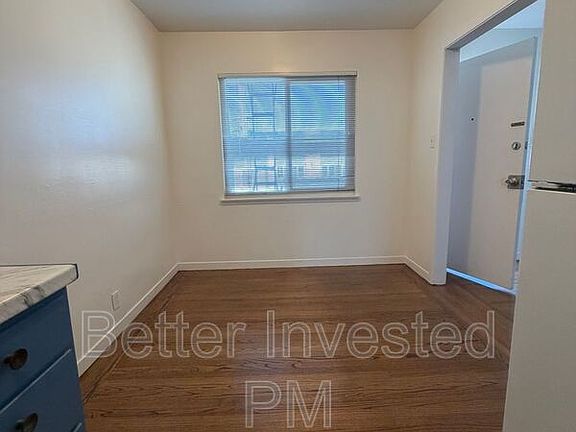 2nd image of 2400 39th Ave Unit 9