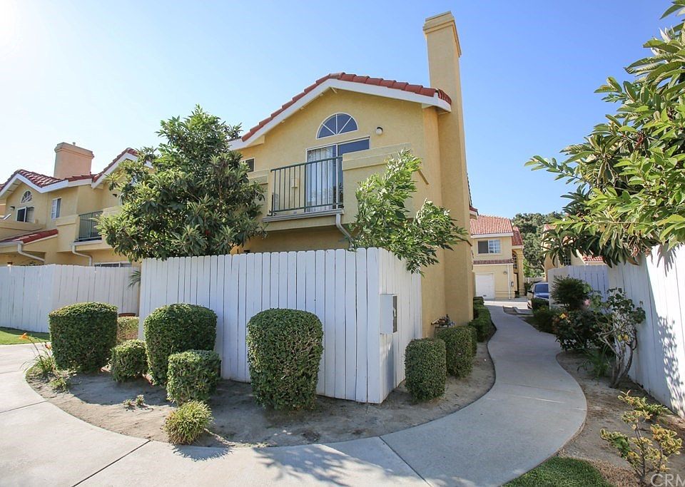 1st image of 11457 1/2 Excelsior Dr