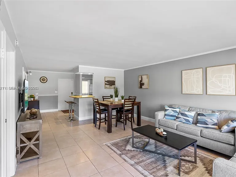 2420 SE 17th Cswy #301C — Photo 12