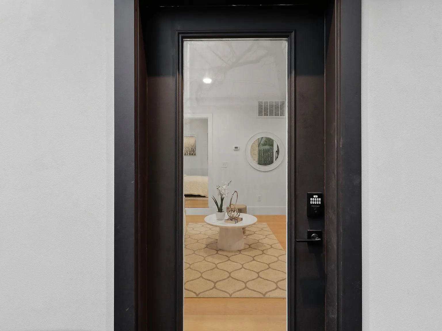1 bed, 500 sqft, $3,000 — Photo 2