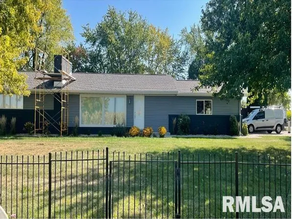 2200 N Main St, Morton, IL 61550
