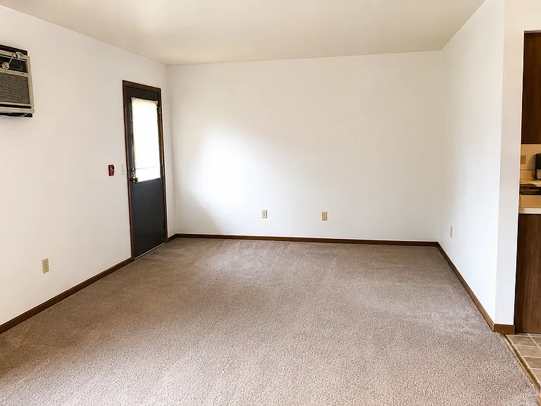 4710 Speros Ln — Photo 2