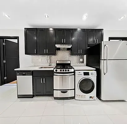 Rented by REAL New York | media 2