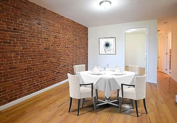 4th image of 160 E 105th St #4