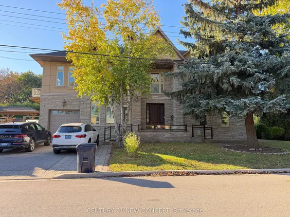1 Lissom Cres, Toronto, ON