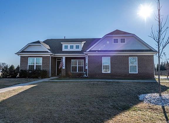 5th image of 1217 Maddy Ln