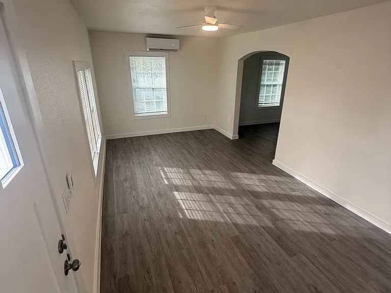 103 Smith Ln — Photo 4