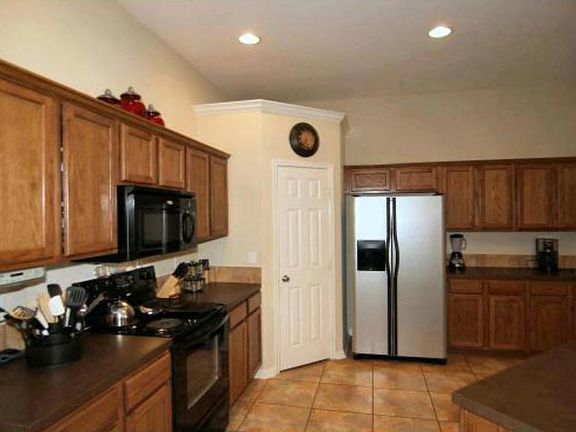 5th image of 2110 Mendocino Dr