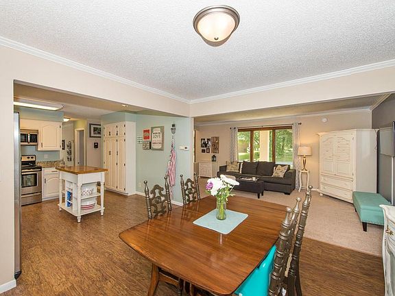5th image of 2000 E Manor Blvd