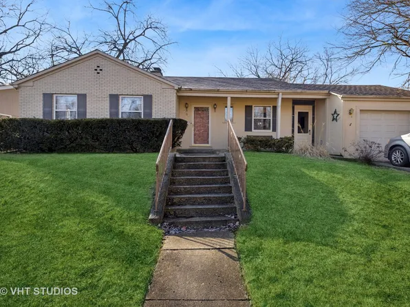 1604 E Willow Ave, Wheaton, IL 60187