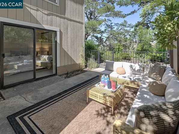 1332 Running Springs Rd APT 8, Walnut Creek, CA 94595