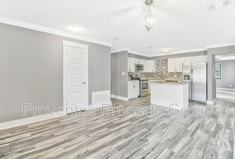 3214 Palmdale Ave — Photo 7