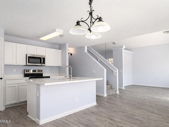 3rd image of 45677 W WINDMILL Drive