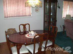 Dining Area off kitchen