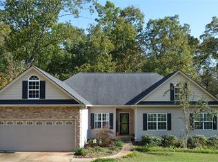 3444 Phoenix Cove Dr, Gainesville, GA 30506