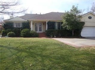 1712 Drakestone Ave, Nichols Hills, OK 73120