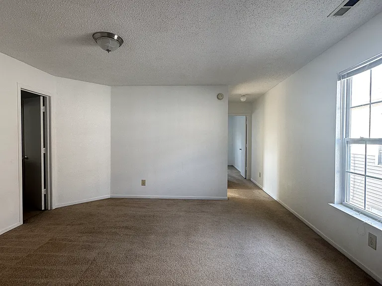 12850 Freedom Dr — Photo 11