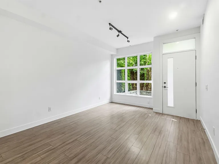 2060 Curling Rd #124 — Photo 9