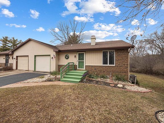 2nd image of 425 North Wright Road