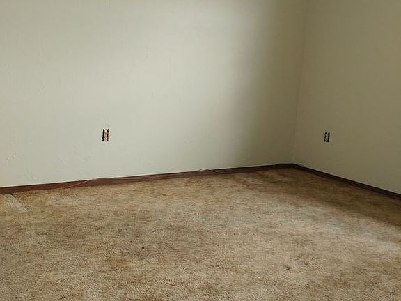 3rd image of 24069 New Willow Dr
