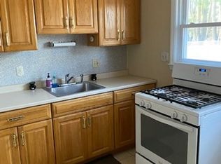 50 Neillian St #1, Bedford, MA 01730