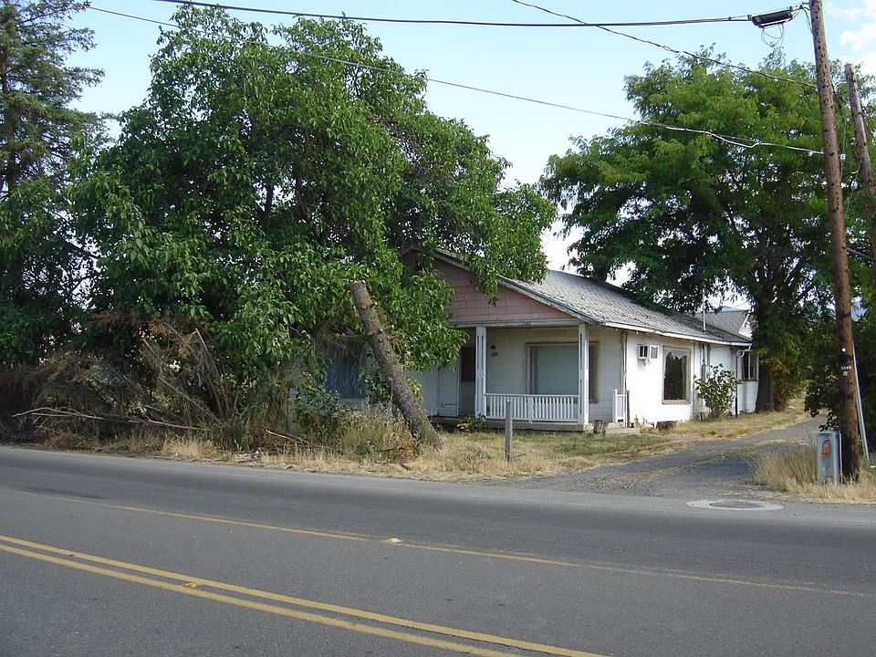 2nd image of 2185 Stewart Ave